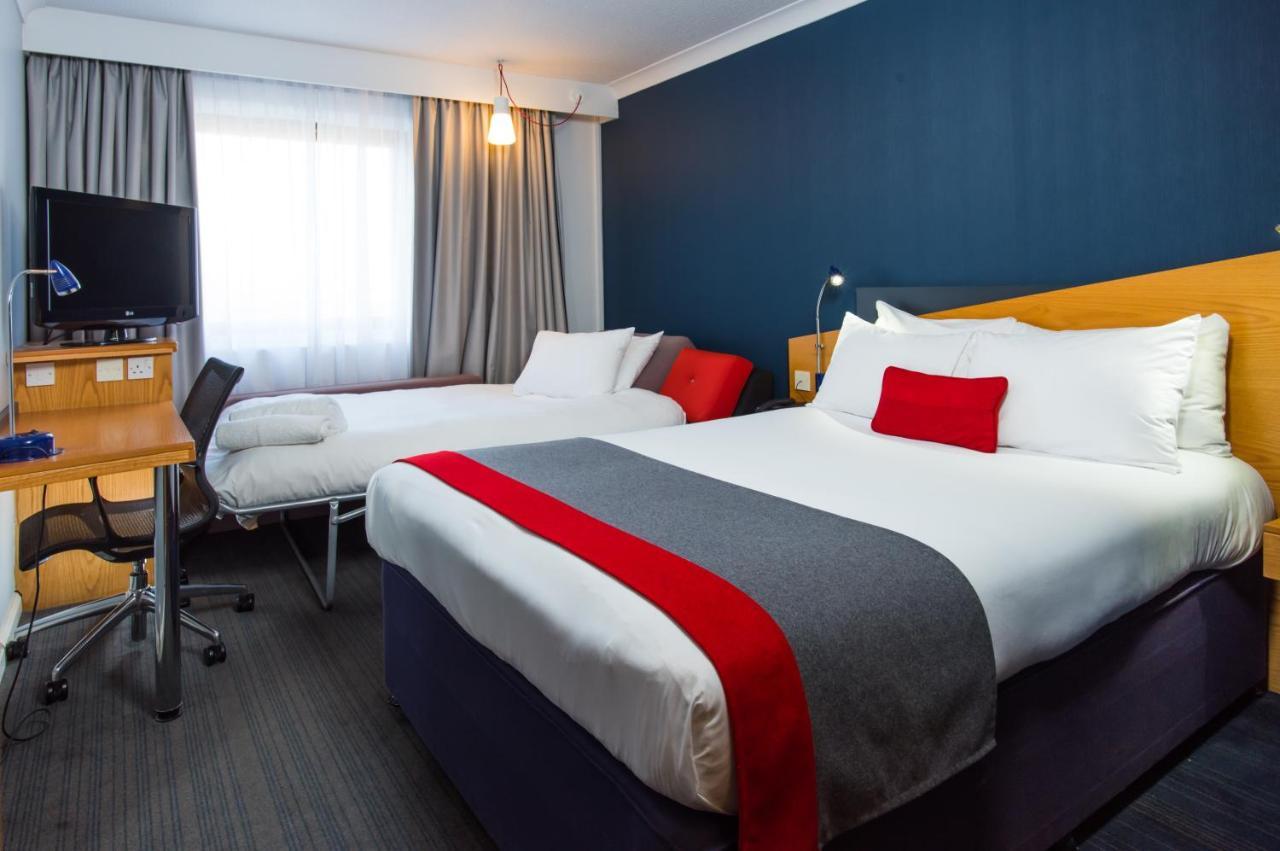 Holiday Inn Express Birmingham Oldbury By Ihg Exteriér fotografie