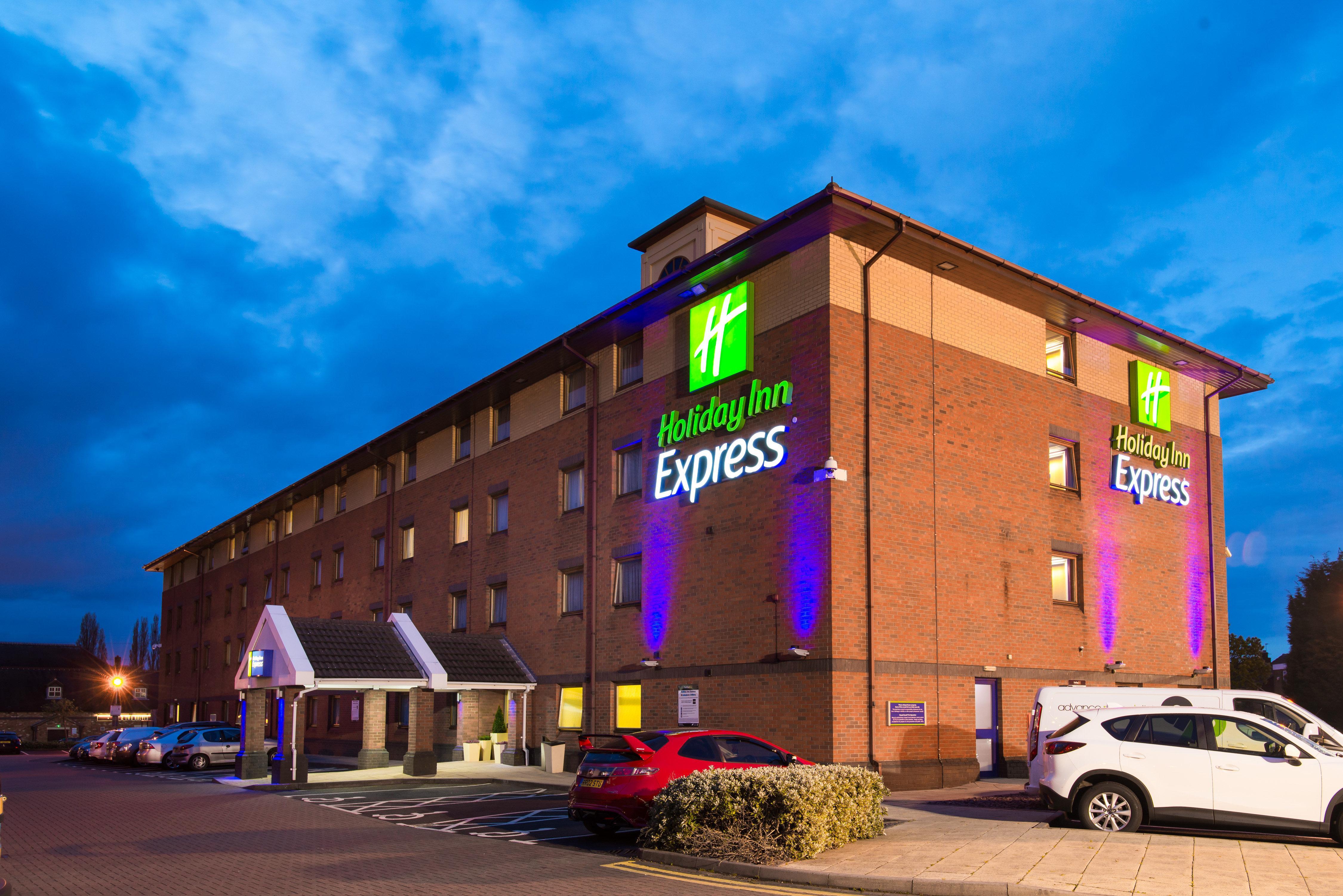 Holiday Inn Express Birmingham Oldbury By Ihg Exteriér fotografie