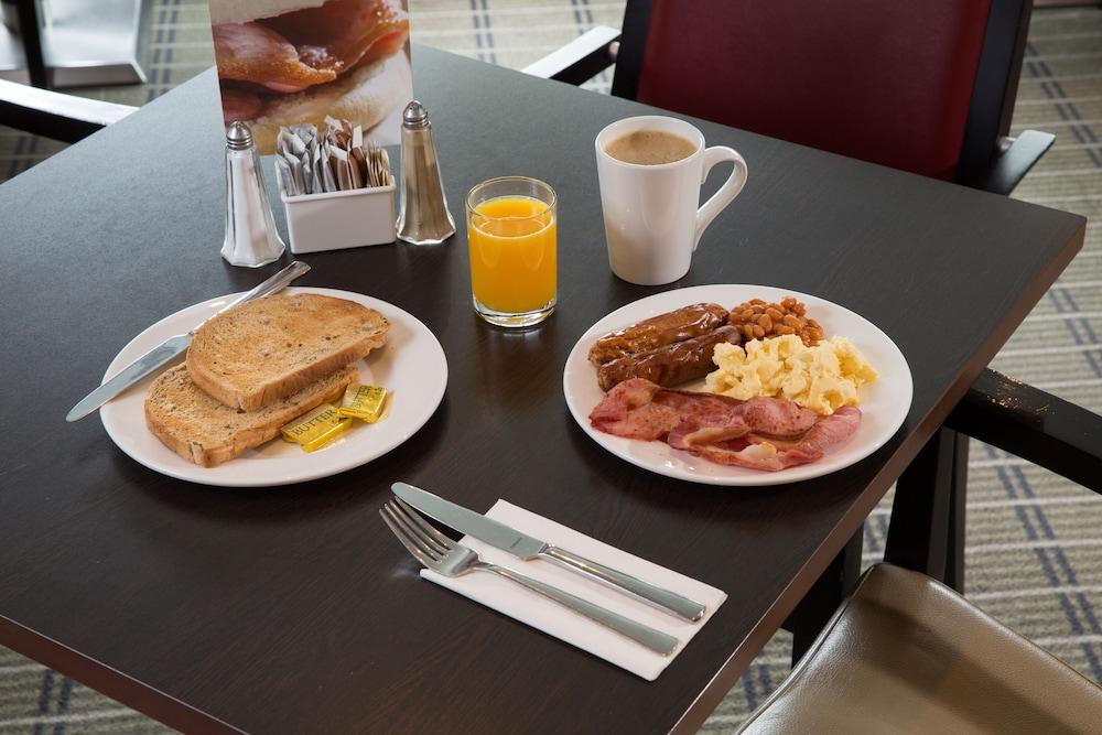 Holiday Inn Express Birmingham Oldbury By Ihg Exteriér fotografie
