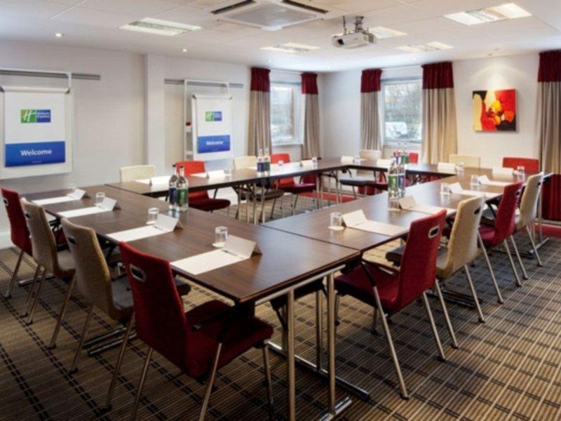 Holiday Inn Express Birmingham Oldbury By Ihg Exteriér fotografie
