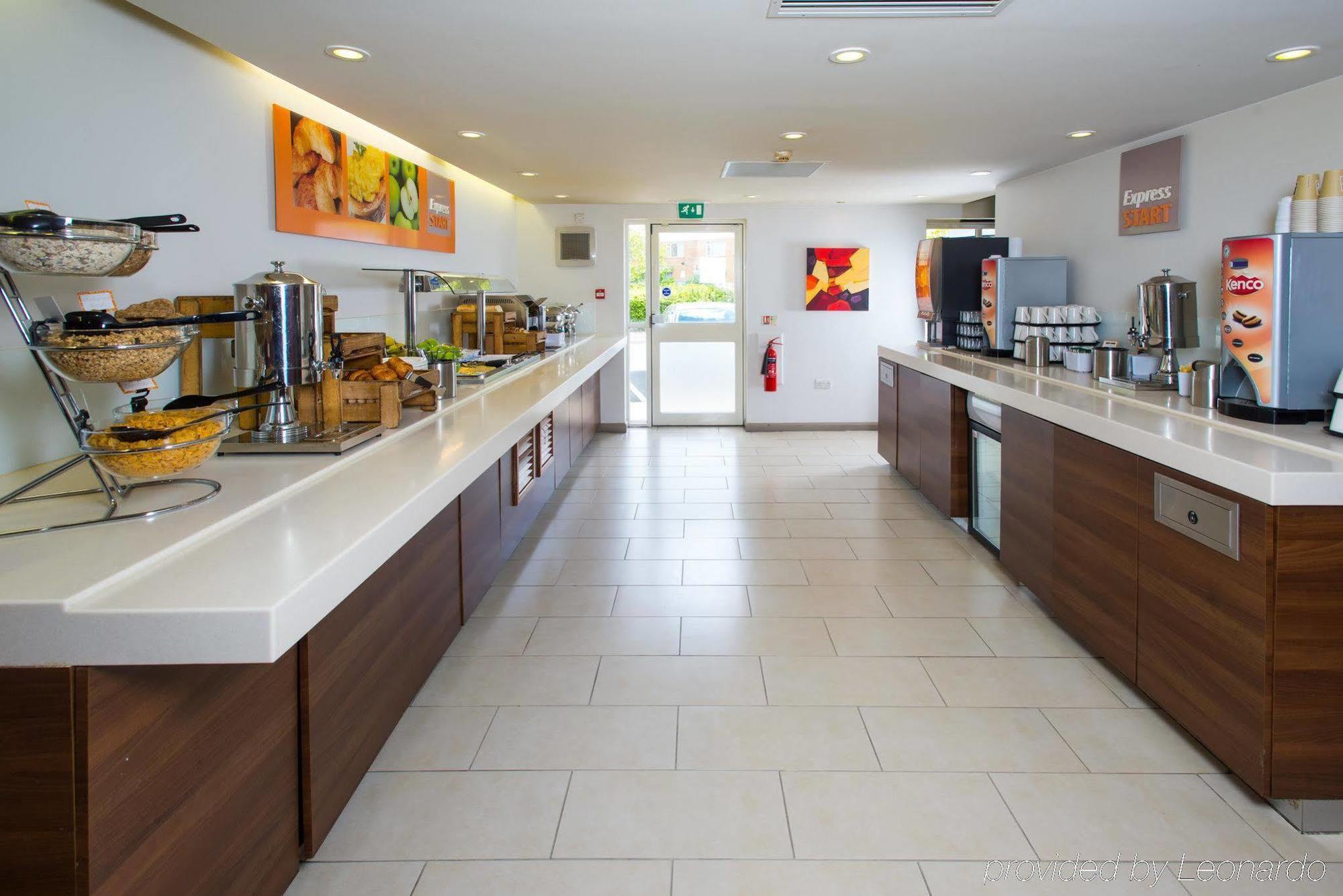 Holiday Inn Express Birmingham Oldbury By Ihg Exteriér fotografie