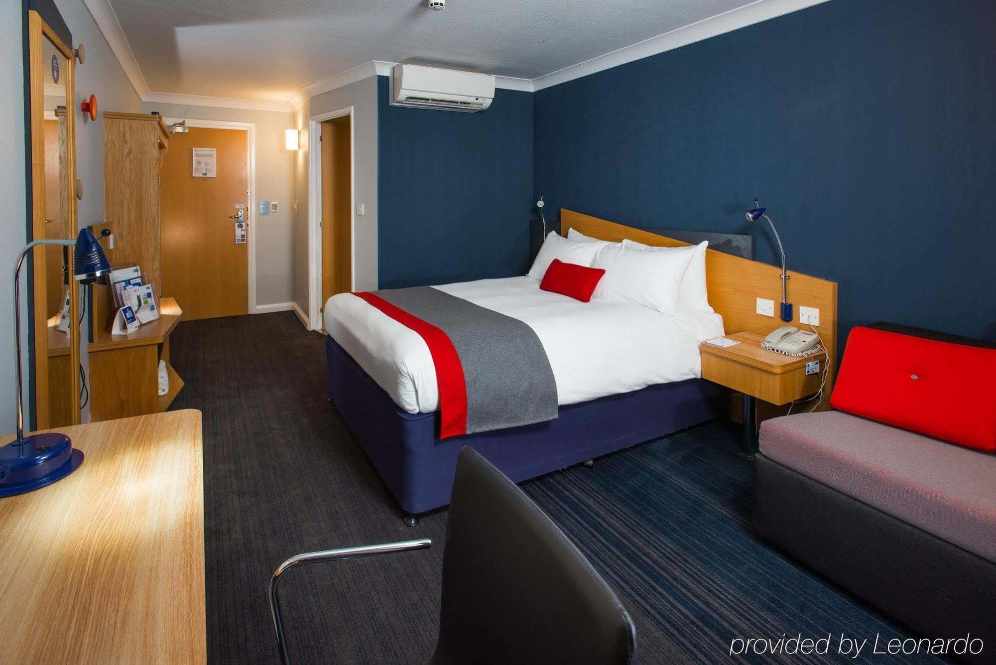 Holiday Inn Express Birmingham Oldbury By Ihg Exteriér fotografie